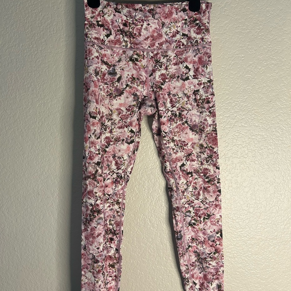 Lululemon Wunder Train High-Rise Tight 28" Pink Floral